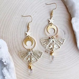 NWOT Moon Moth Quartz Luna Celestial Wanderlust Earrings